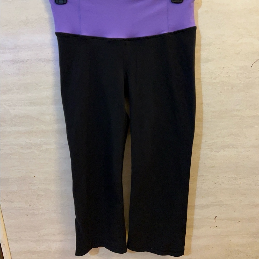 Lululemon Gather and Crow
Crop Flare Split Hem Leggings